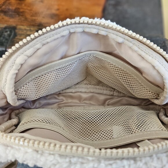LOLE Sherpa Fleece CrossBody Bag - Picture 5 of 6
